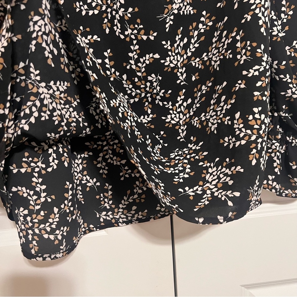 Talbots Black, White and Brown Floral Blouse - Picture 7 of 11